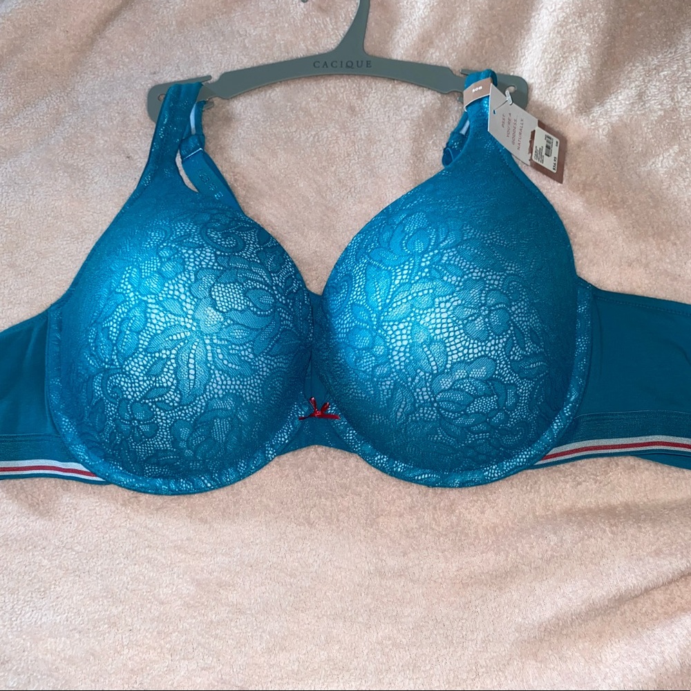Lane Bryant Cacique size 50B boost plunge bra.